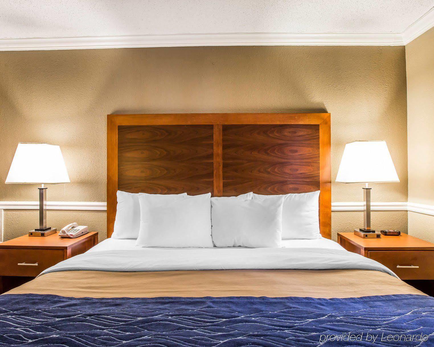 Four Points By Sheraton Brunswick Exterior photo